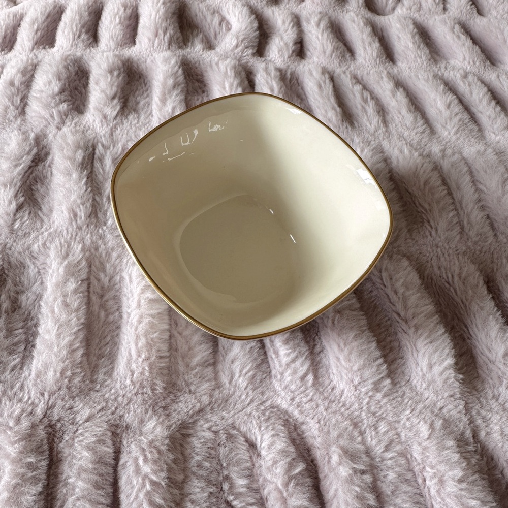 Beautiful little Lenox candy dish bowl - Picture 2 of 6